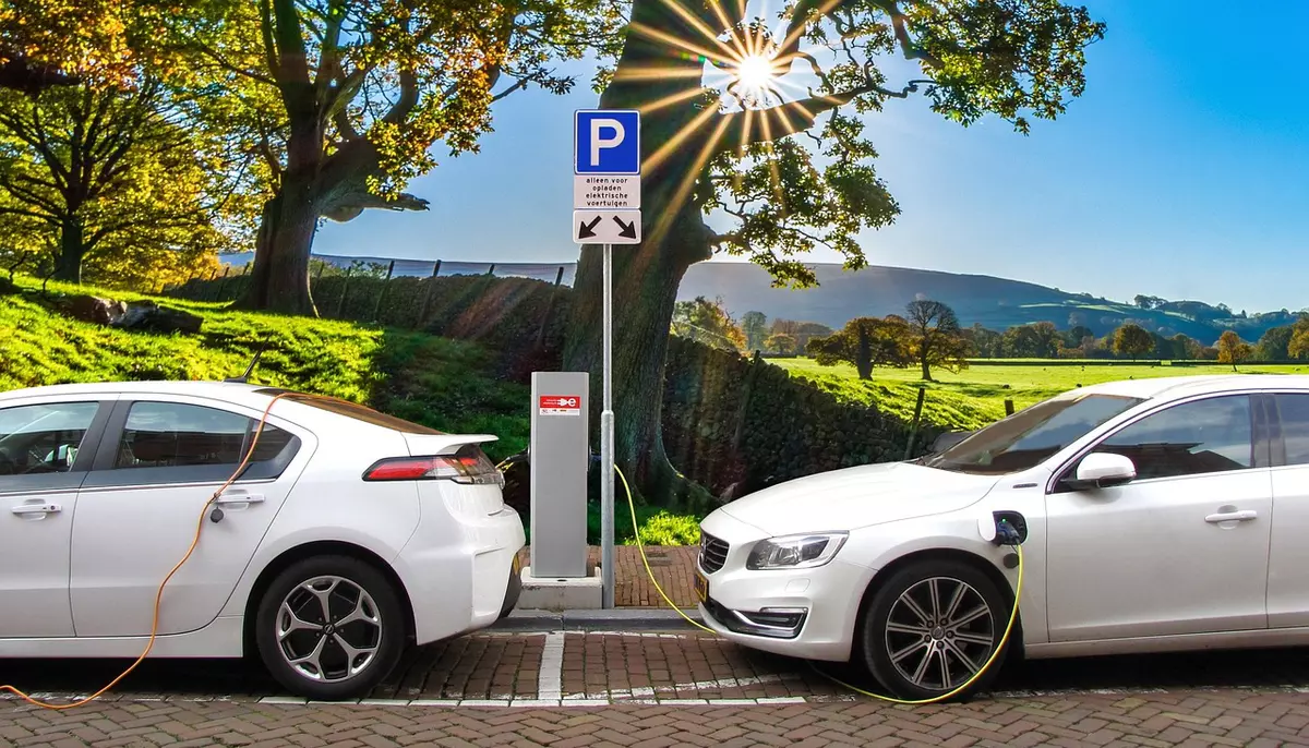 Vehiculele electrice chinezești au ajuns la 14% din piața europeană. Mii de locuri de muncă sunt amenințate
