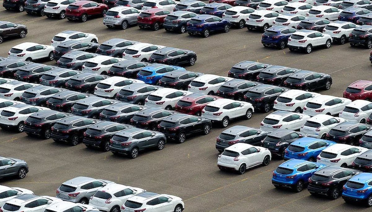 Numărul înmatriculărilor de autoturisme noi a scăzut cu 37% în august. Segmentul plug-in hybrid a făcut excepție, cu un avans de aproape 49%