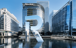 Revolut ia în calcul o listare bursieră simultană la New York și Londra. IPO-ul ar putea evalua compania la peste 100 de miliarde de dolari