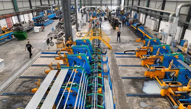 Statul pune 759 milioane de lei ca România să producă ce importă. Poate subvenția să repare deficitul industrial?