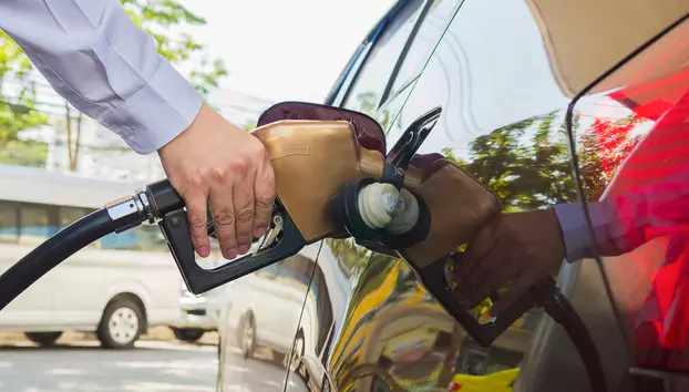 Ministerul Finanțelor menține reducerea accizei la motorină. Măsura rămâne la 25% până la sfârșitul lunii septembrie