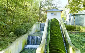 Hidroproiectele nefinalizate ar putea aduce încă 214 MW în sistemul național. Statul le vrea pentru energie și apă, dar costul de mediu rămâne, iar producția este mică