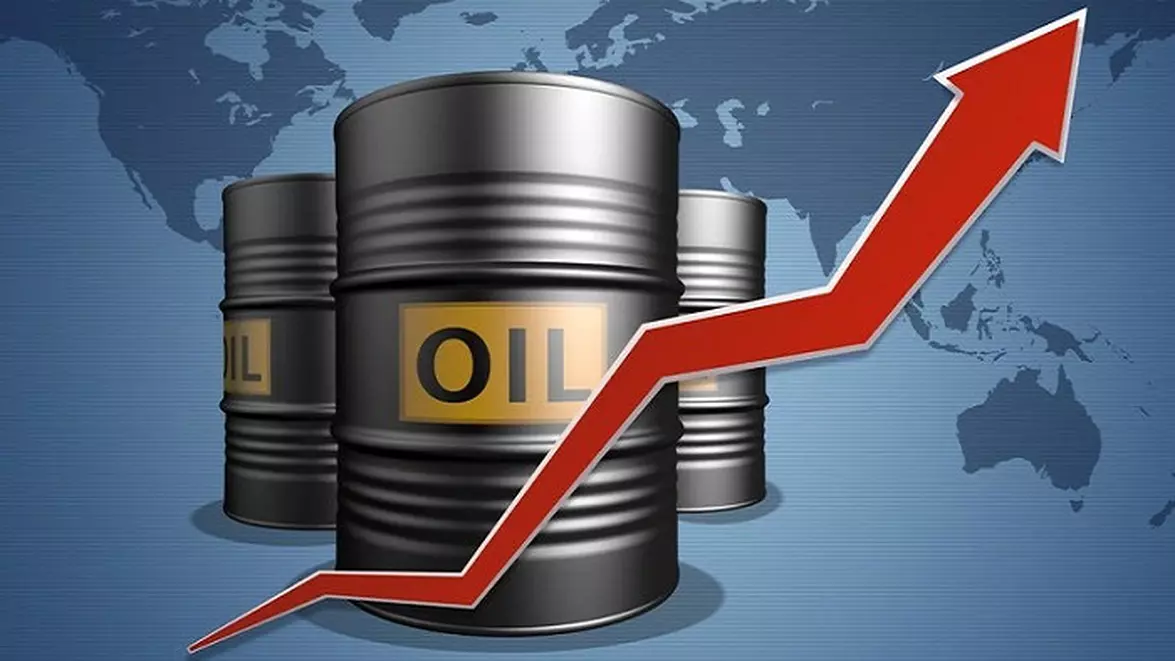 Petrolul trece din nou de 111 dolari. Situația strâmtorii Hormuz a rămas incertă