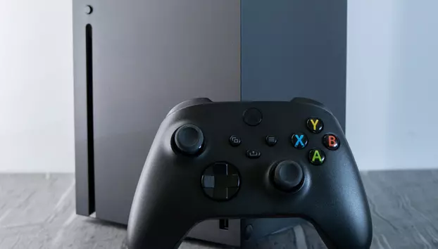 Microsoft scumpește consolele Xbox cu până la 200 de dolari. Criza globală a cipurilor de memorie amplifică presiunile asupra costurilor 