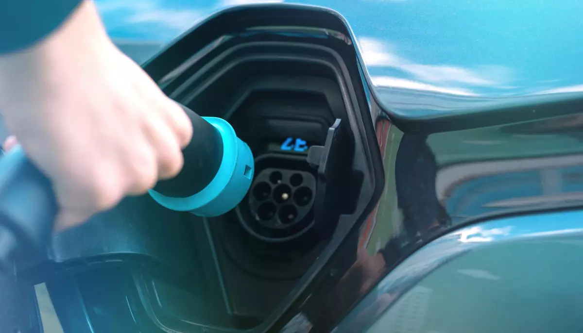 General Motors vrea ca mașinile electrice să alimenteze case și cartiere întregi. Proprietarii ar putea câștiga bani din energie