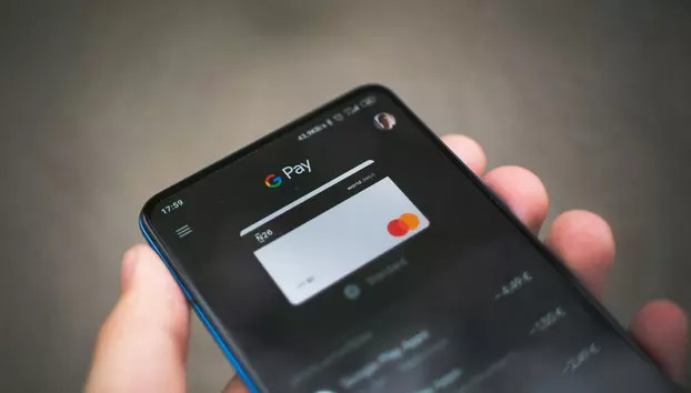 Serviciul Google Pay s-a blocat pe unele telefoane chinezești. Serviciul poate fi restabilit din setări