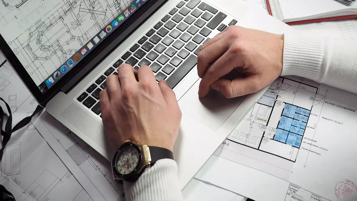 Codul urbanismului intră în vigoare la 15 zile de la promulgare. Avizarea construcțiilor trece în sistem digital