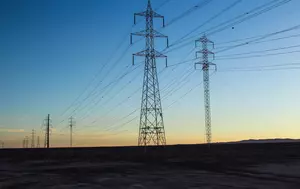 ANRE aprobă planul de investiții al Transelectrica pentru perioada 2026-2035. Proiectele de interconectare cu Ungaria și Bulgaria vor fi accelerate