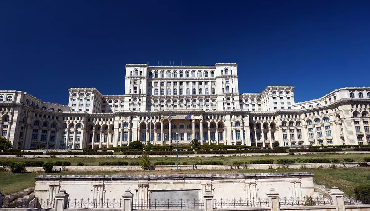 Sistemul de pensii se îndreaptă către piața de capital. Un nou proiect de lege, pe modelul sistemului din SUA