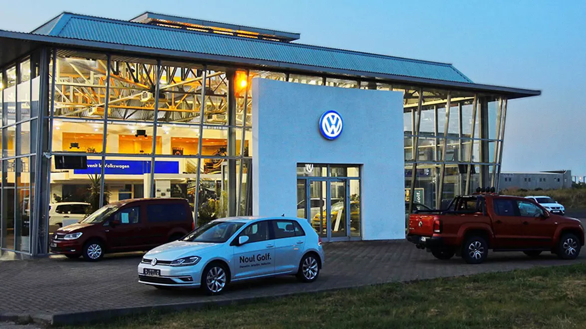 Constructorii auto cer regula „70-70” pentru mașinile europene. Volkswagen, Stellantis și Renault vor protecție industrială simplă