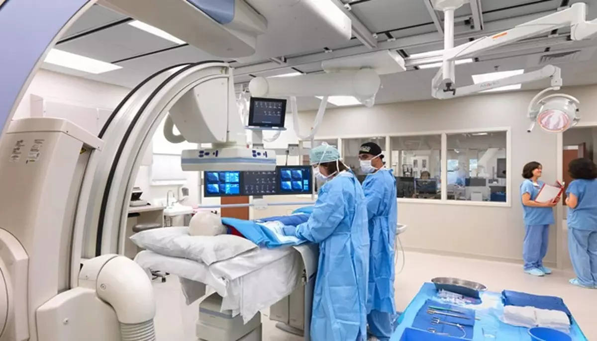 Asigurările voluntare au decontat 660 milioane lei. Românii caută tot mai mult acces rapid la medici