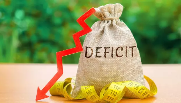 Deficitul bugetar a coborât la 1,17% din PIB după patru luni.  Testul greu abia acum începe