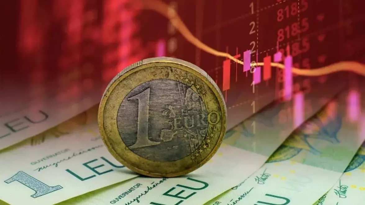 Euro urcă la 5,2180 lei. Leul atinge un nou minim istoric înaintea votului pe moțiune