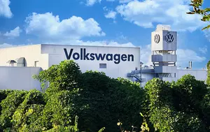 Volkswagen ar putea elimina încă 50.000 de locuri de muncă. Planurile de restructurare au declanșat proteste