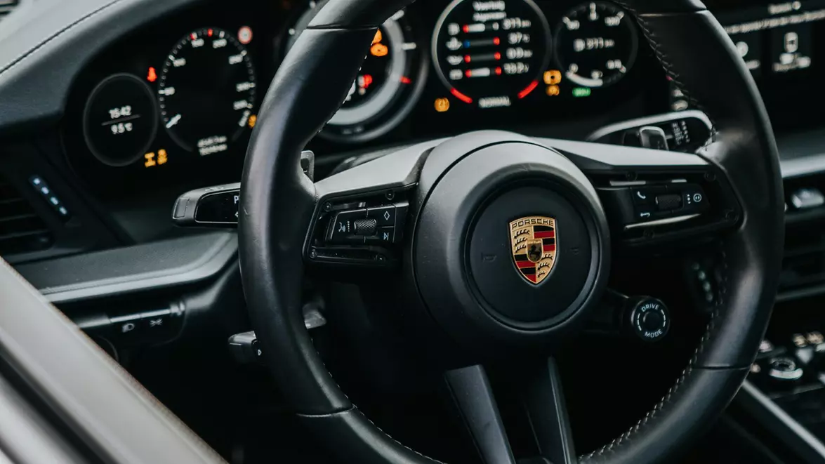 Porsche a livrat mai puține mașini în prima jumătate a anului. Producătorul german raportează un declin de 16% 