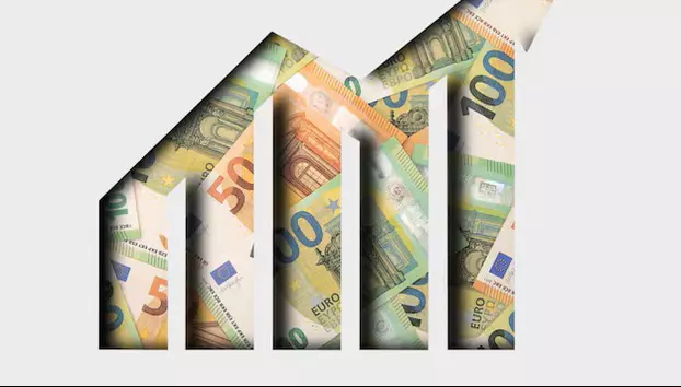 Statul acordă o deducere de 400 de euro pentru investițiile la bursă. Cum funcționează noul stimulent fiscal și ce poate schimba pentru piața de capital