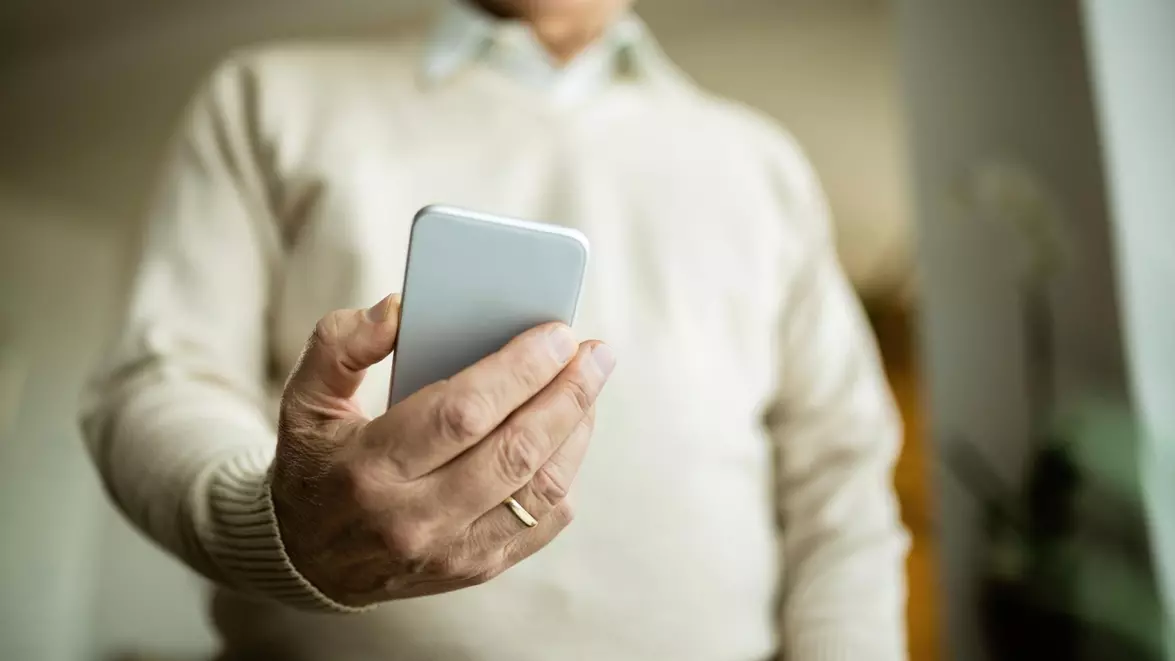 60% dintre românii peste 50 de ani au fost ținta unei tentative de fraudă online. Aproape un sfert nu au raportat pentru că nu știau cum să procedeze