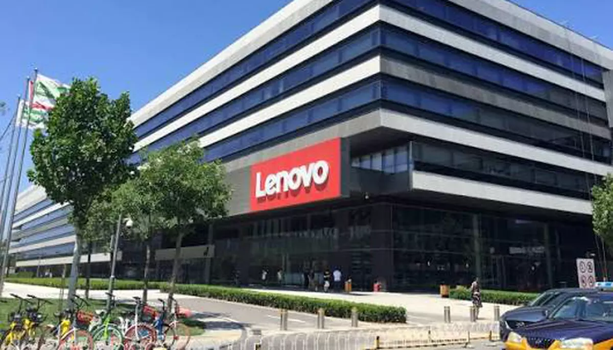 Lenovo raportează cel mai bun trimestru din istoria companiei. Veniturile au atins nivelul record de 26,9 miliarde de dolari