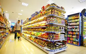 Fabricile din România procesează cu 50% mai mult lapte. Echilibrul pieței este menținut de exporturi