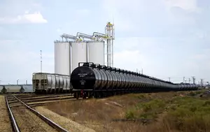 Scăderea prețului petrolului reaprinde temerile privind un excedent global. China are rolul principal în reechilibrarea pieței
