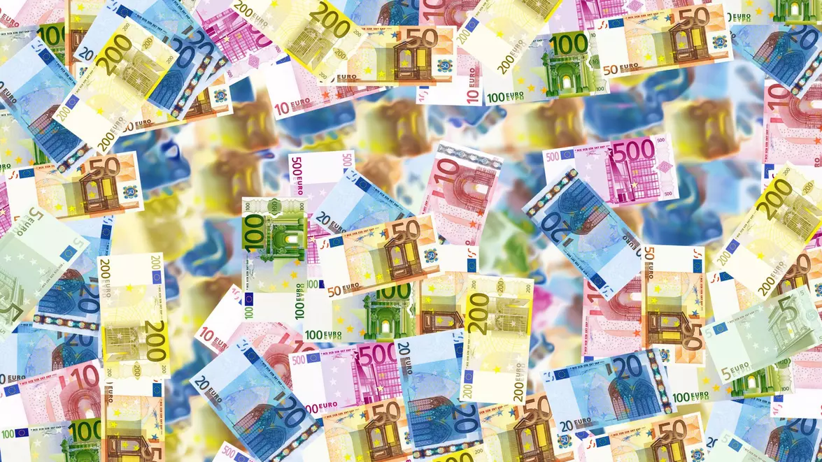 România a acordat ajutoare de stat de peste 2,5 miliarde de euro. Banii au mers spre industrie, construcții și sectorul auto. 