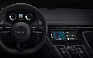 CarPlay Ultra schimbă complet experiența la volan. Noua interfață Apple face sistemele auto clasice să pară depășite