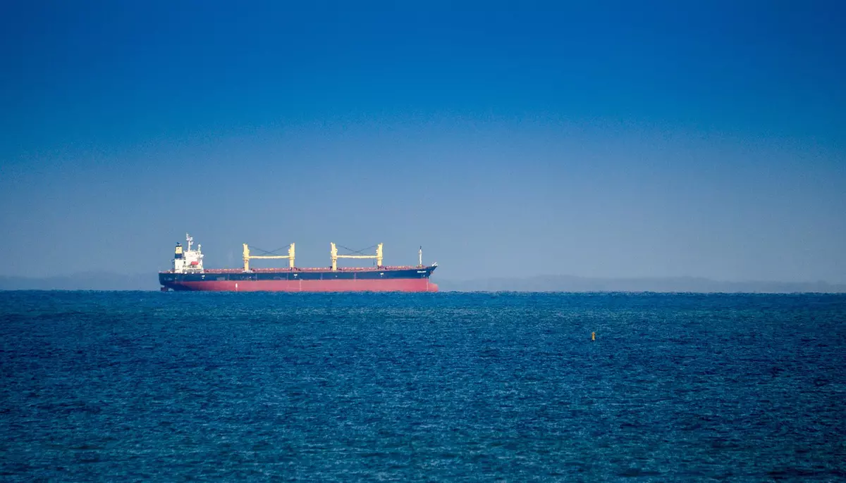 Iranul închide din nou Strâmtoarea Ormuz. Doar 20 de petroliere au reușit să traverseze zona înainte de instituirea blocadei