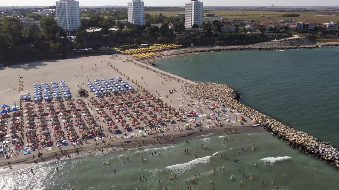 6 din 10 români nu își permit o vacanță de o săptămână. ANAT avertizează că turismul riscă să devină un lux