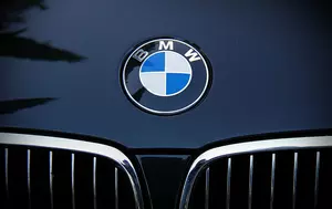 BMW a raportat o scădere de 35% a profitului. Grupul auto german va revizui practici considerate până acum de neatins 