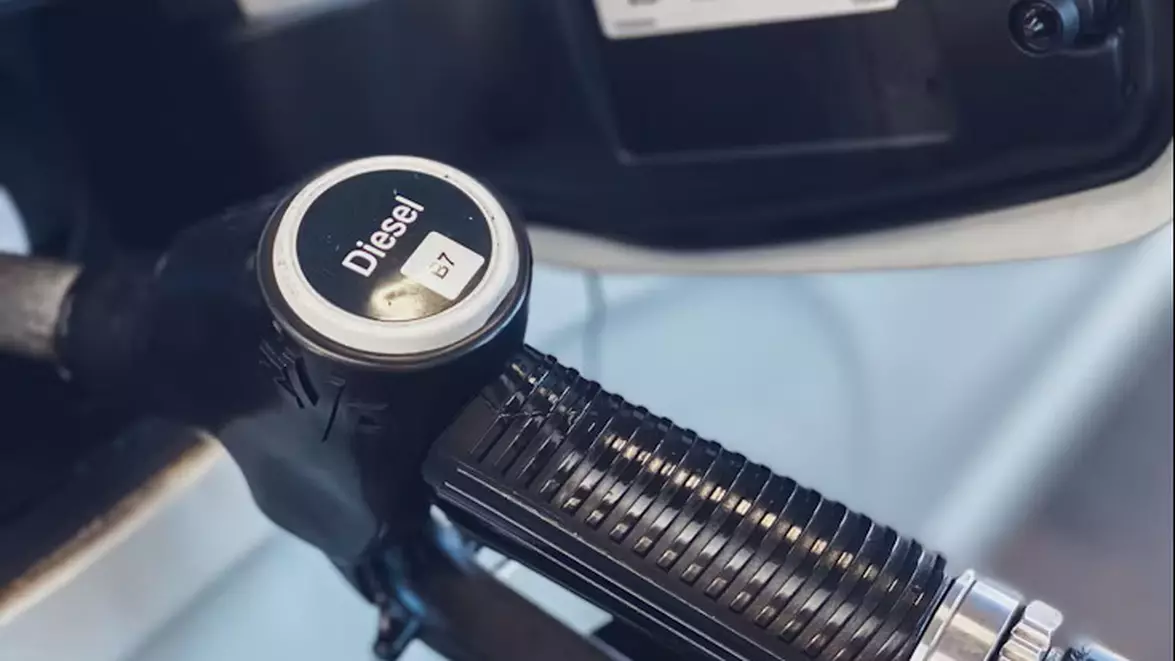 Acciza la motorină scade cu 20% din 16 august. Un plin de 50 de litri ar putea costa cu 34 de lei mai puțin
