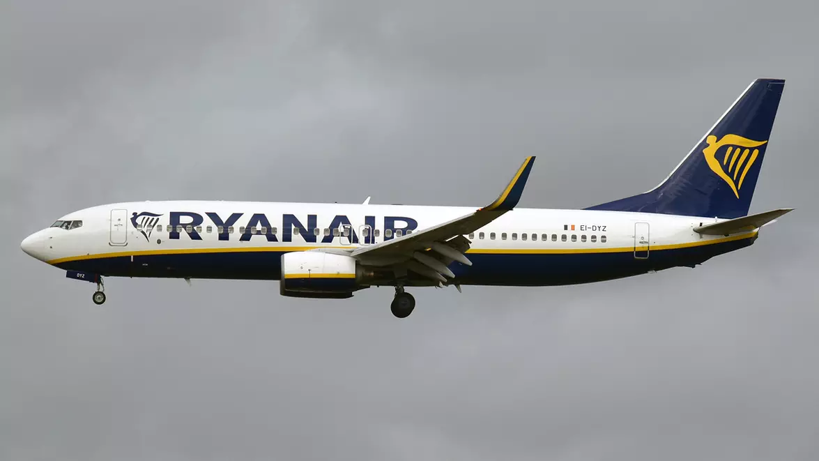 Ryanair estimează tarife mai mici în perioada iulie-septembrie. Profitul trimestrial a fost sub estimările analiștilor