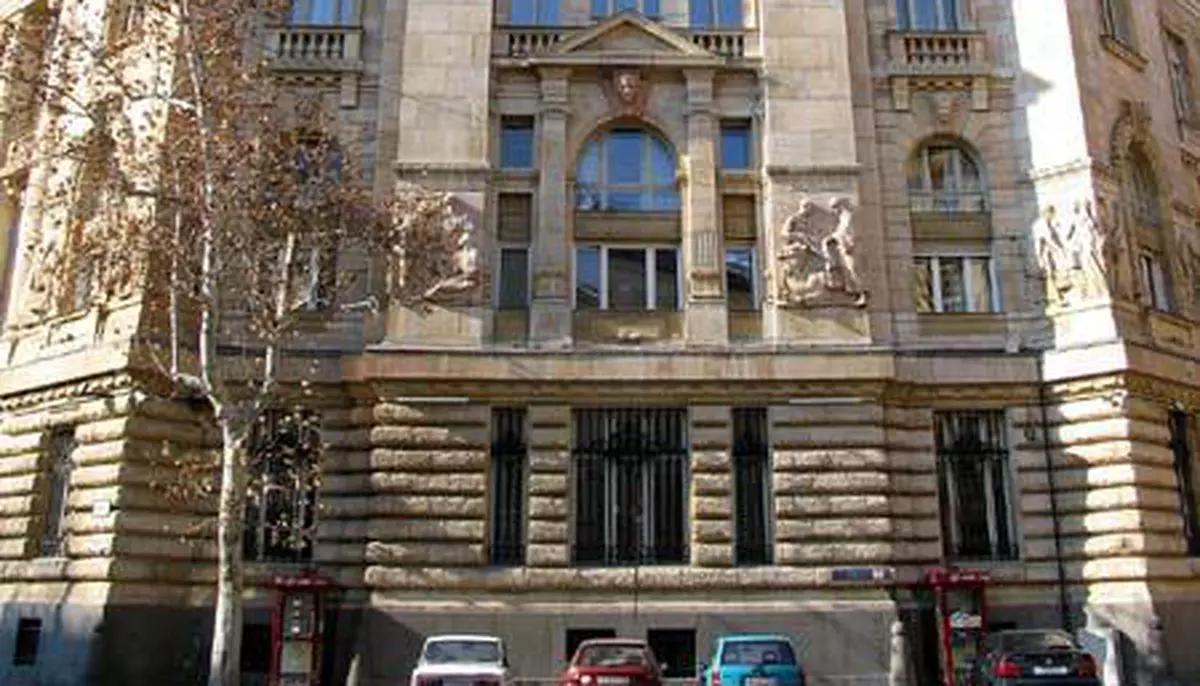 Ungaria ar putea reduce dobânzile după scăderea inflației. Banca centrală avertizează că riscurile rămân ridicate 