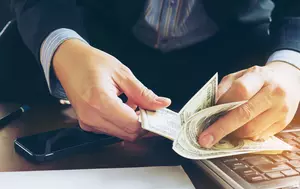 Salariile din IT&C au explodat în România. Veniturile au crescut de peste cinci ori din 2008 și trag în sus media națională