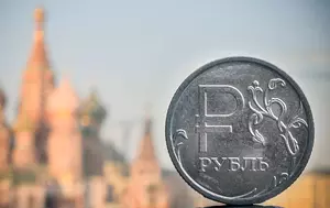 Războiul din Ucraina poate depăși bugetul Rusiei cu 28 de miliarde de dolari. Kremlinul caută bani prin tăieri de cheltuieli