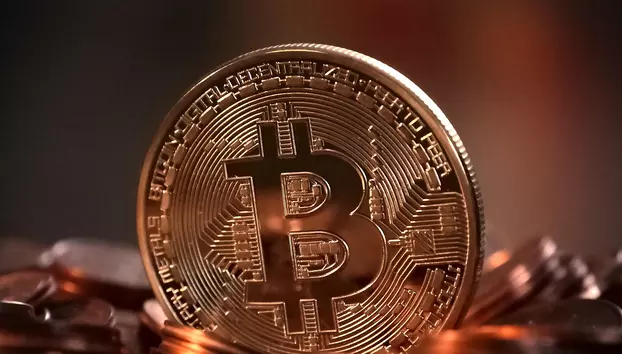 Inteligența artificială atrage marile companii de minare a Bitcoin. Un contract cu Anthropic valorează 9 miliarde de dolari