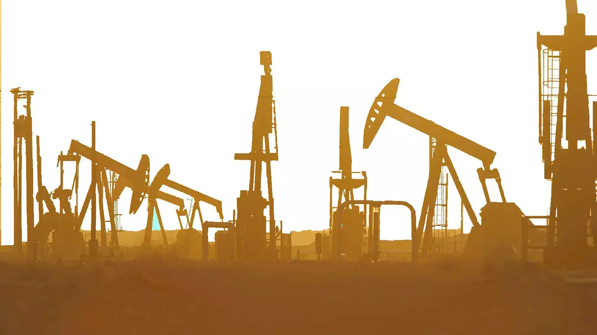 Donald Trump afirmă că marile companii petroliere câștigă prea mulți bani. Cinci firme au avut profituri de 48 de miliarde de dolari doar în trimestrul II