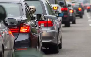 Vânzări auto: Electricele s-au triplat în aprilie. Hibridele au trecut de 60% din piața auto