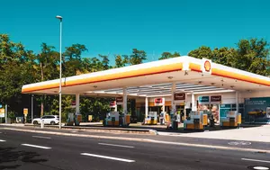 Povestea Shell, o afacere începută cu scoici în urmă cu două secole. Colosul petrolier valorează astăzi peste 200 de miliarde de dolari 