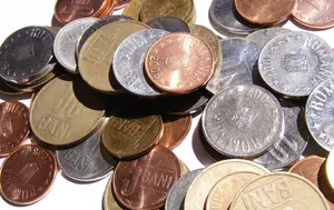 Salariul minim urcă la 4.325 lei brut. De ce nota de plată a majorării se poate întoarce în prețuri