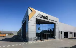 Alumil România schimbă directorul general după 8 ani. Kleanthis Efkarpidis preia conducerea companiei