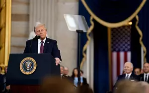 Donald Trump amenință Europa cu tarife vamale de 100% pentru exporturile către SUA. Taxele digitale pentru giganții americani reaprind disputa comercială 