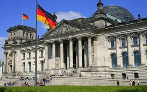 Germania va avea venituri mai mici cu 10 miliarde de euro în acest an. Ministrul Finanțelor dă vina pe „războiul iresponsabil” al președintelui Trump