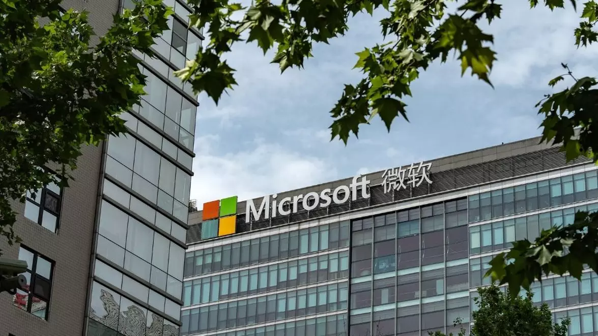 Microsoft se retrage din China, dar nu pleacă. Boomul AI îi lasă o afacere profitabilă