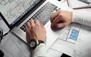 Codul urbanismului intră în vigoare la 15 zile de la promulgare. Avizarea construcțiilor trece în sistem digital