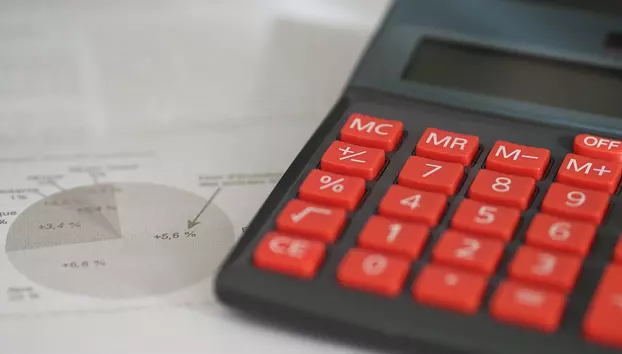 IRCC rămâne aproape neschimbat până la finalul anului. Ratele la credite se modifică cu doar câțiva lei