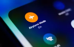 SUA alocă 2,2 miliarde de dolari pentru modernizarea avioanelor. Interferențele cu telefoanele mobile vor fi eliminate până în 2034
