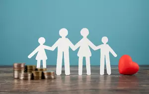 România a cheltuit peste 325 de miliarde de lei pentru protecția socială. Suma a crescut cu peste 23% într-un singur an