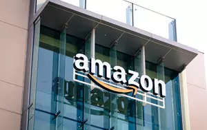 Amazon ajunge la o capitalizare de peste 3.000 de miliarde de dolari. Acțiunile companiei ating un nou record istoric