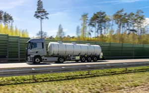 Ministerul Finanțelor ajustează ajutorul de stat pentru transportatori. Restituirea accizei ajunge la 43 de bani pe litru