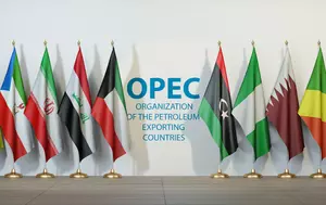 OPEC+ face a 3-a majorare de cotă după blocajul din Hormuz. Petrolul intră într-un nou test al ofertei